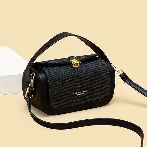 Women Texture Clasp Shoulder Bag